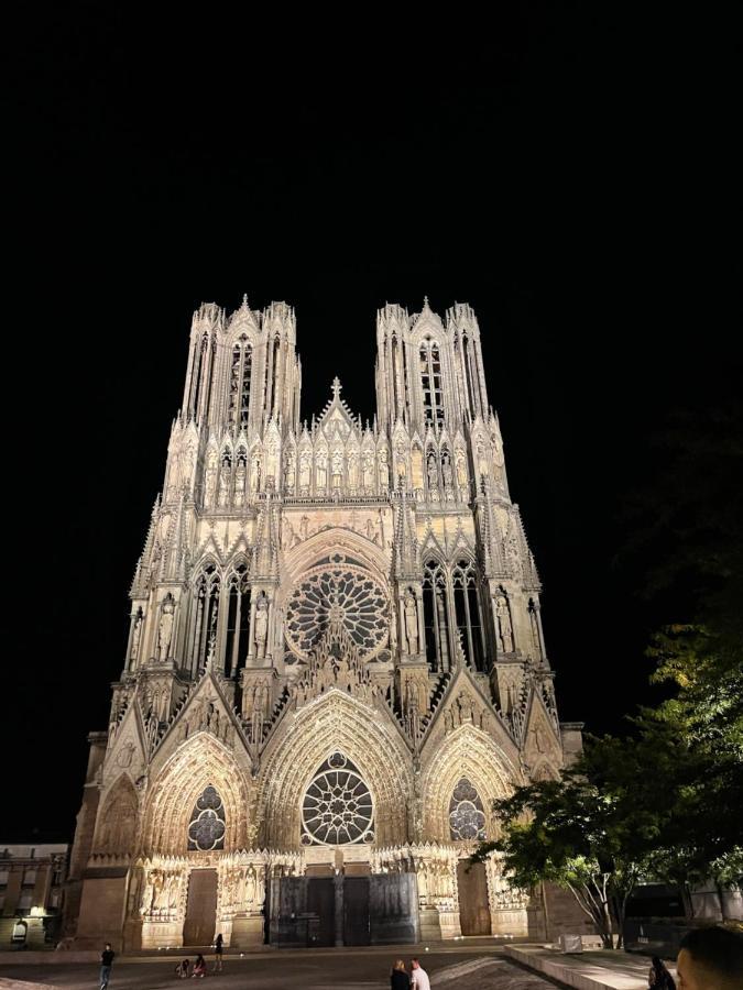 L'Effervescent Lägenhet Reims Exteriör bild